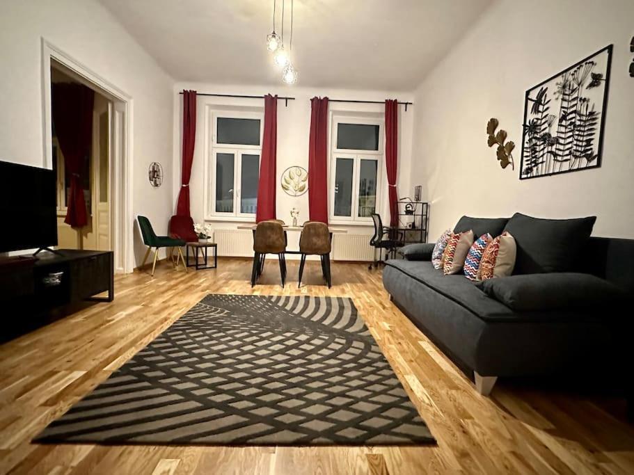 Klimatisierter Wiener Altbauflair Im Zentrum Wiens 外观 照片