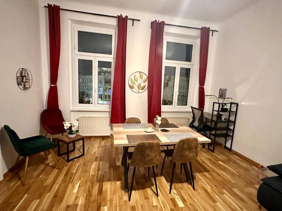 Klimatisierter Wiener Altbauflair Im Zentrum Wiens 外观 照片